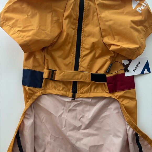 Petridge | 55M | Dog Raincoat Waterproof Windproof Coat for Medium Dog - Picture 9 of 14